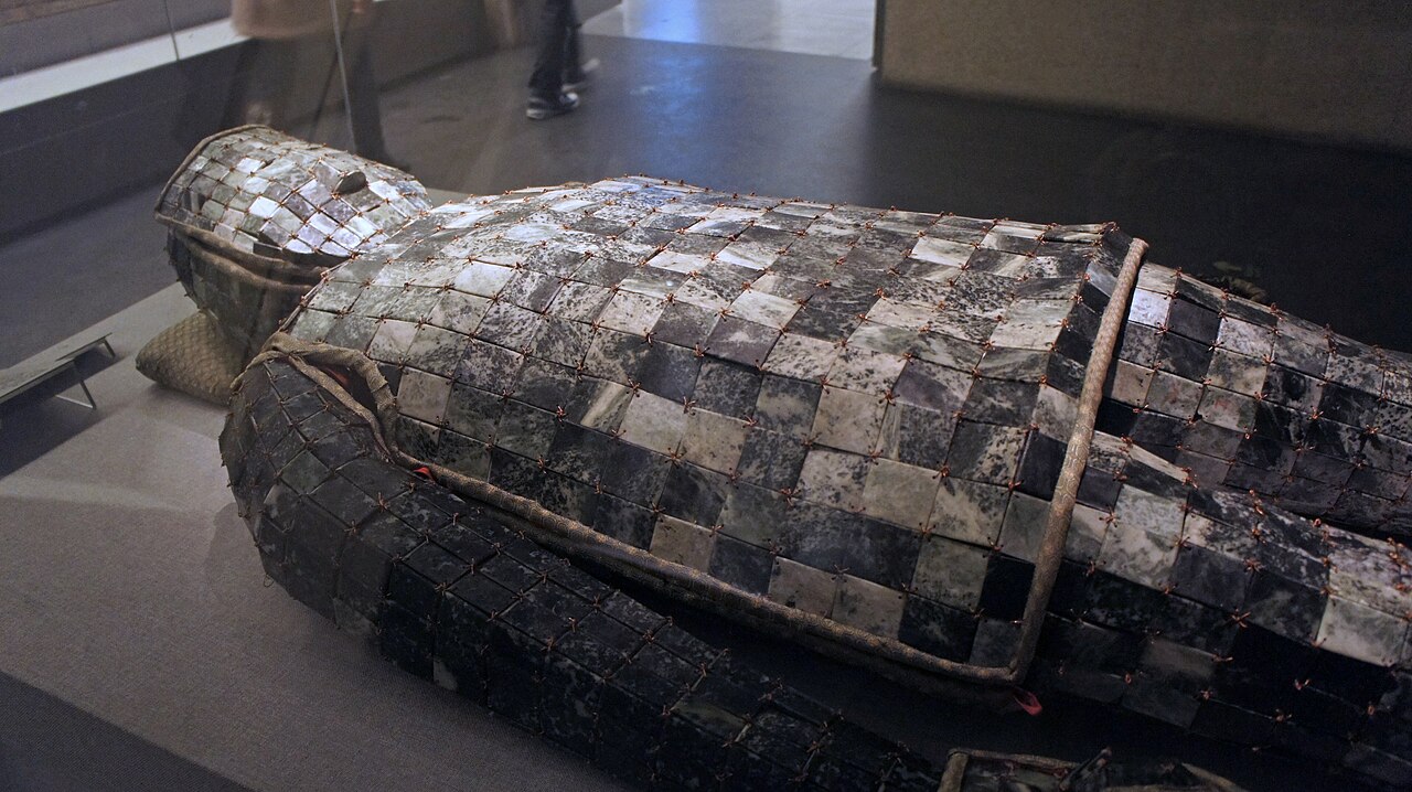 西汉金缕玉衣 Han jade burial suit