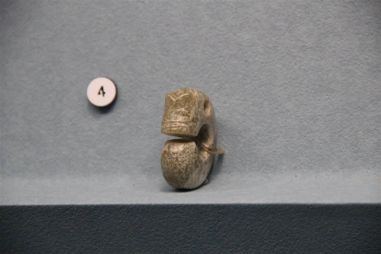 红山文化玉猪龙 Hongshan jade pig-dragon